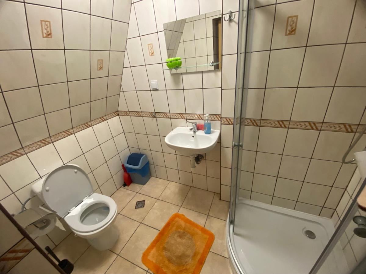 Hostel Wynajem Pokoi Goscinnych Jas I Malgosia *