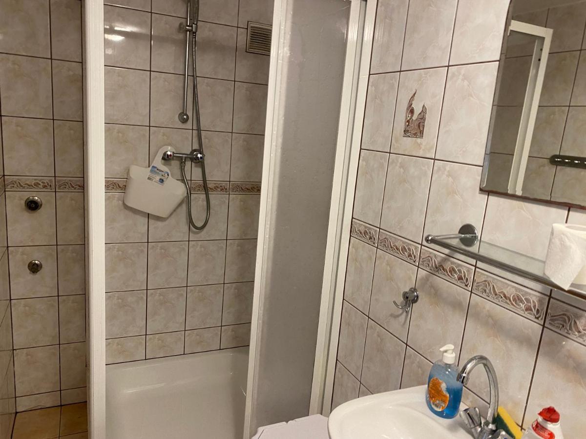Hostel Wynajem Pokoi Goscinnych Jas I Malgosia Zakopane