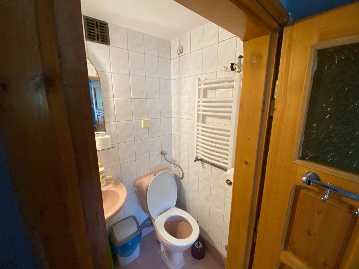 Wynajem Pokoi Goscinnych Jas I Malgosia Hostel *